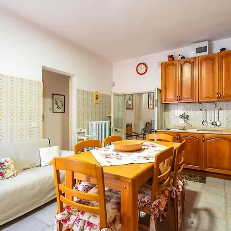 Dimora Ines Casa de Férias Parabita